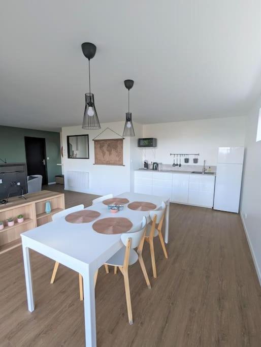Bienvenue Chez Severine Et Julien Appartement 75M2 Mirefleurs Dış mekan fotoğraf